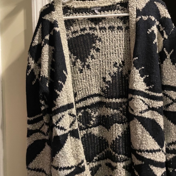 Clothes - Picture 9 of 16